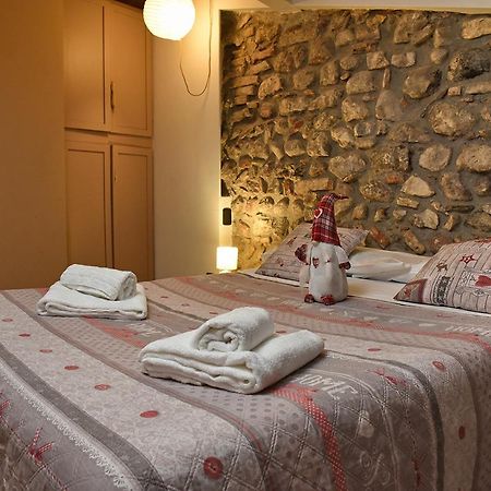 Bed and Breakfast Prigioni House Пескьера-дель-Гарда Экстерьер фото