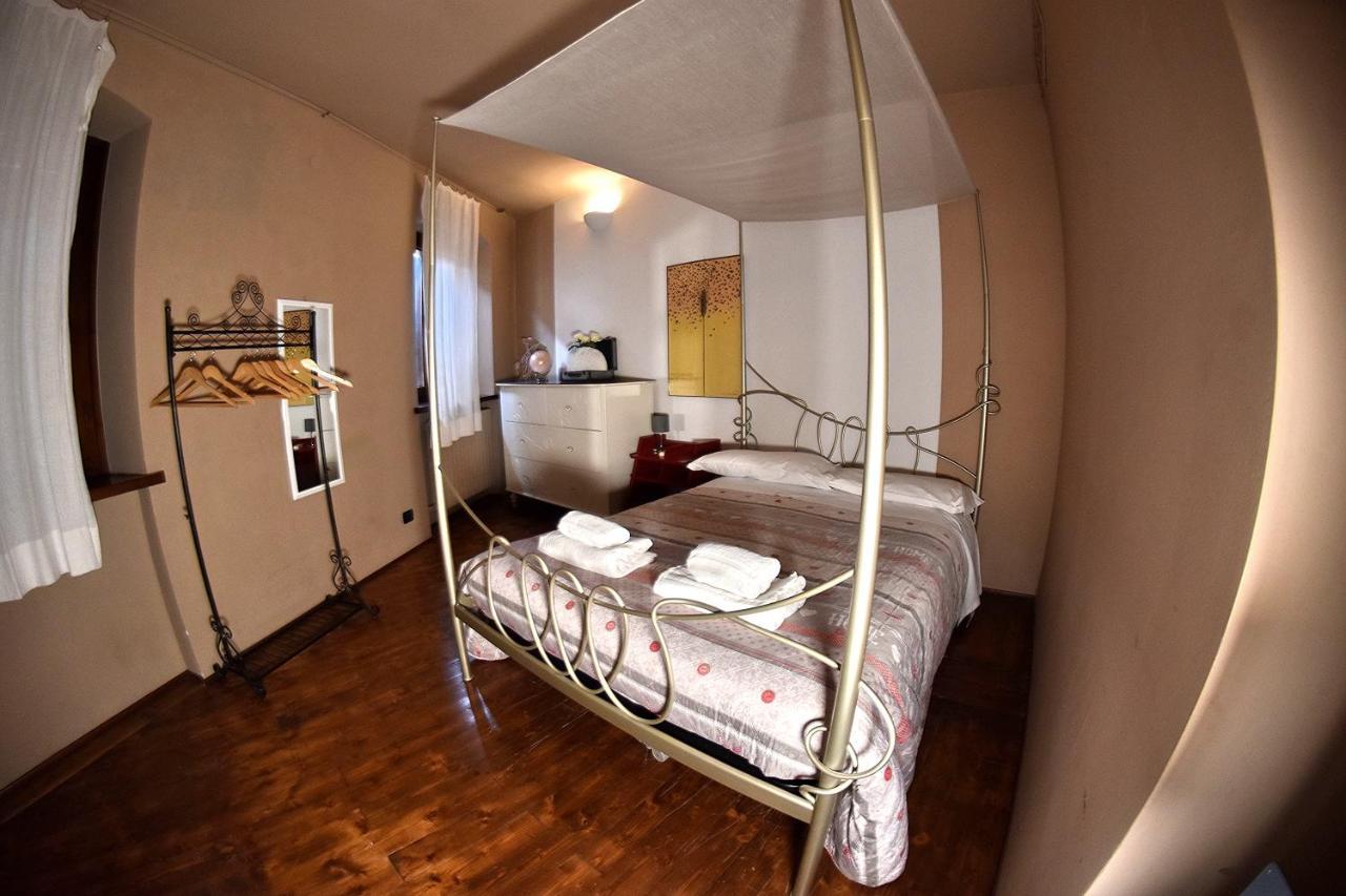Bed and Breakfast Prigioni House Пескьера-дель-Гарда Экстерьер фото
