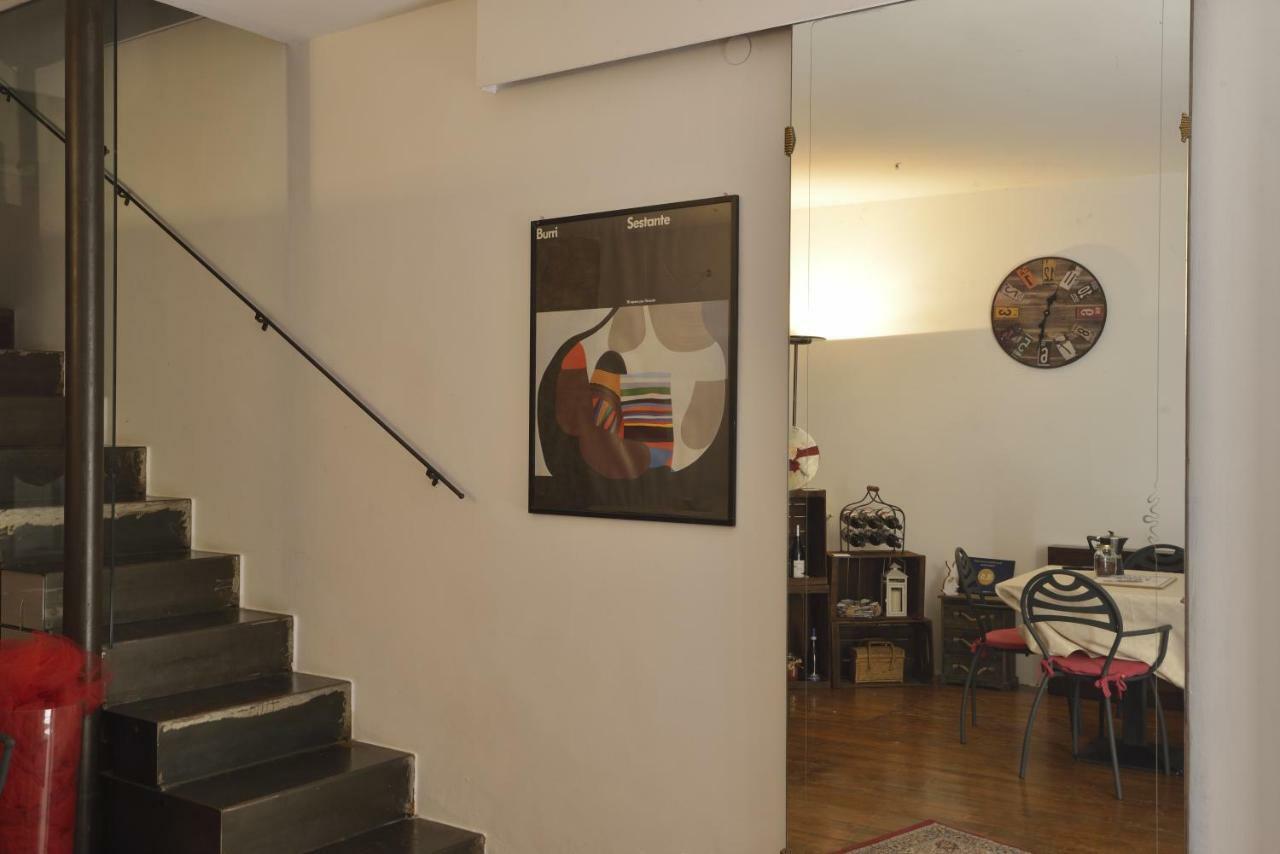 Bed and Breakfast Prigioni House Пескьера-дель-Гарда Экстерьер фото