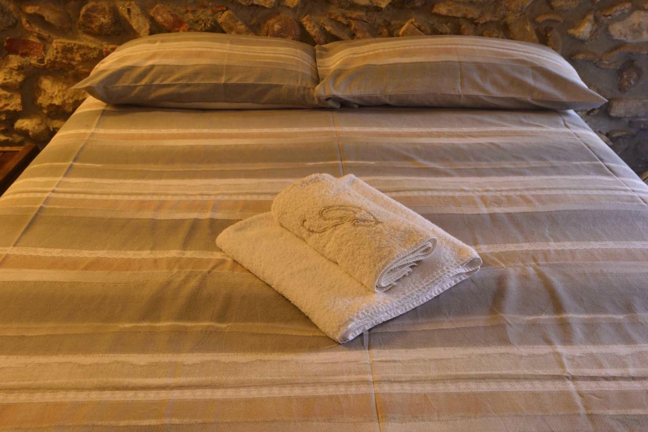Bed and Breakfast Prigioni House Пескьера-дель-Гарда Экстерьер фото